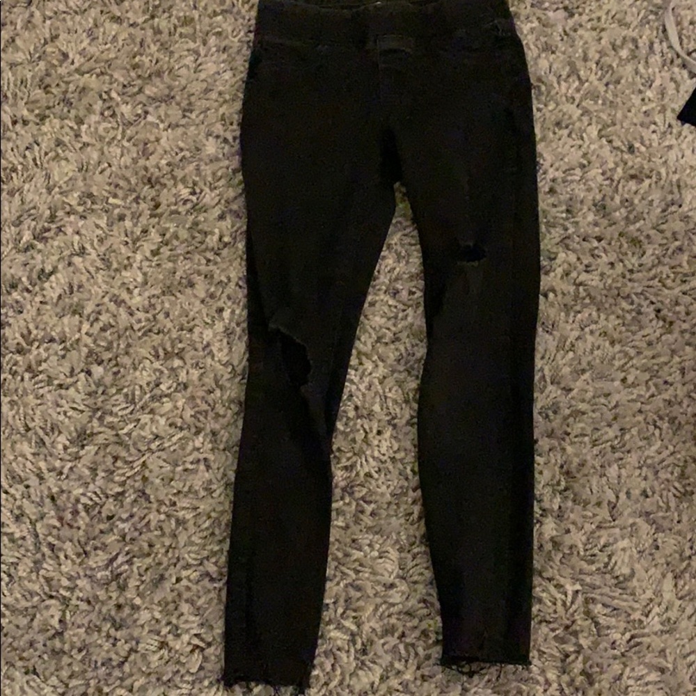 black ripped jeggings